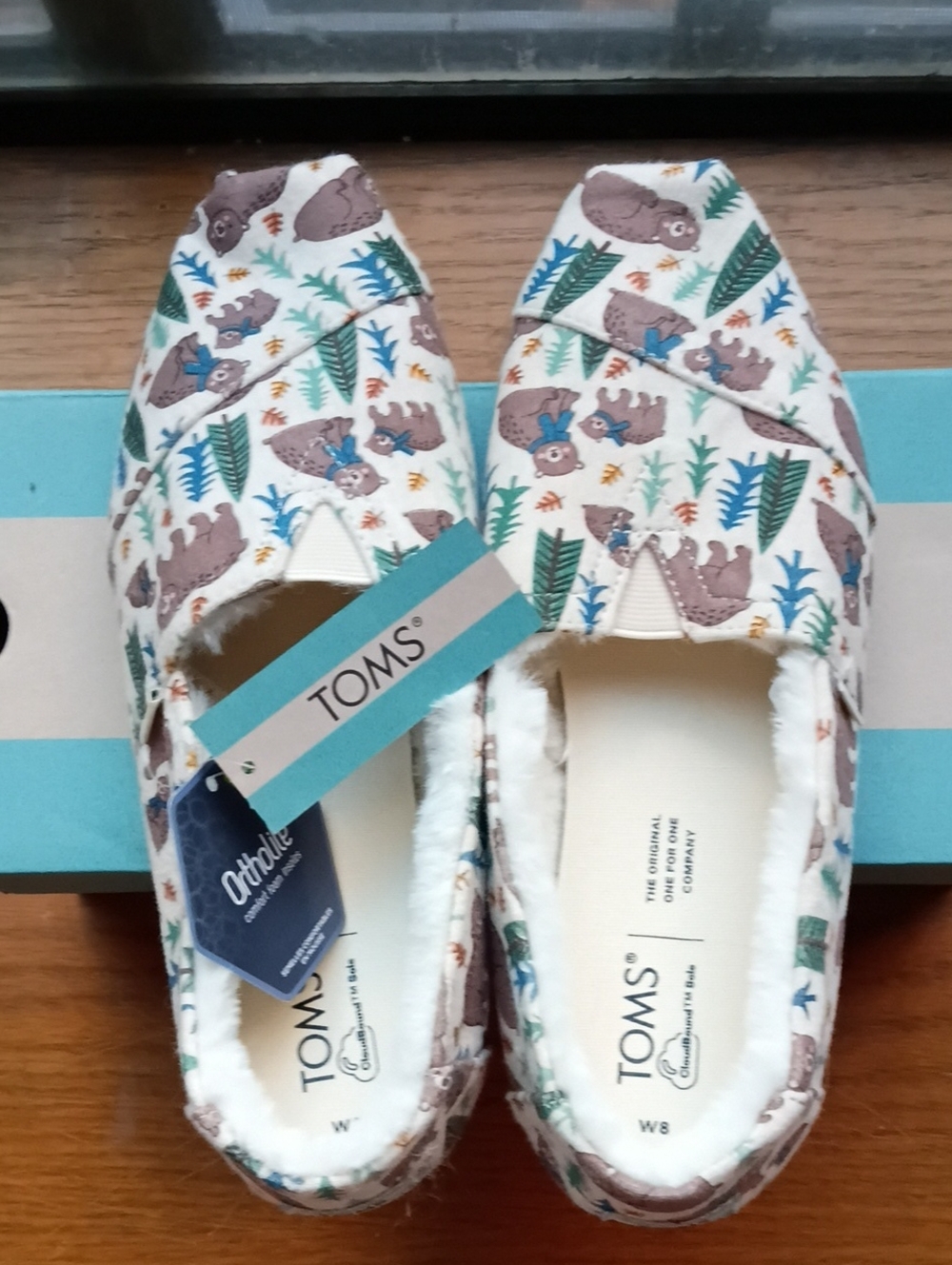 TOMS Women's Alpargata Oatmeal Woodland Bear Print Lined W Faux Fur, Sz 8, NWT!